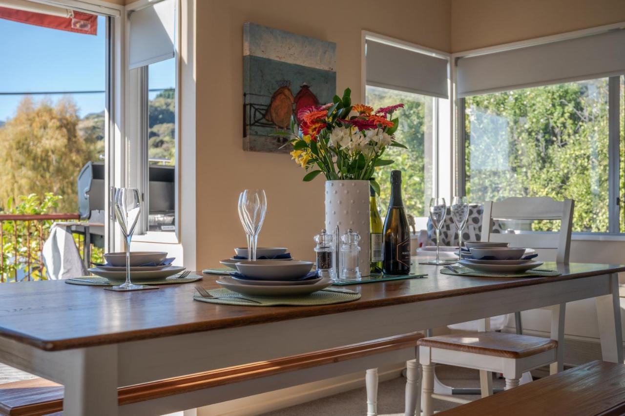 Rose On The Bay - Akaroa Holiday Home Экстерьер фото